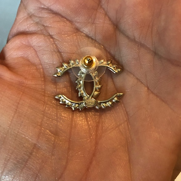 ❌SOLD❌ CHANEL 20A Black Crystal XL Gold Earrings - Picture 11 of 12